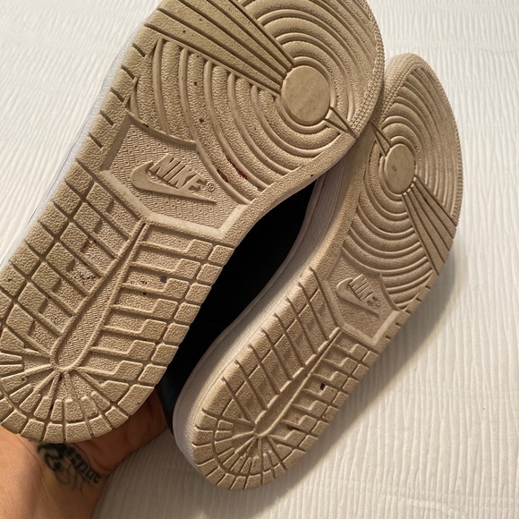 Nike air jordan 1 retro low Black Sneakers Size 6 - Picture 5 of 5